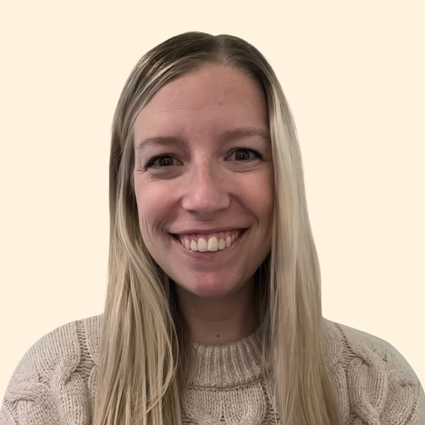Brittany Kozlowicz, Therapist