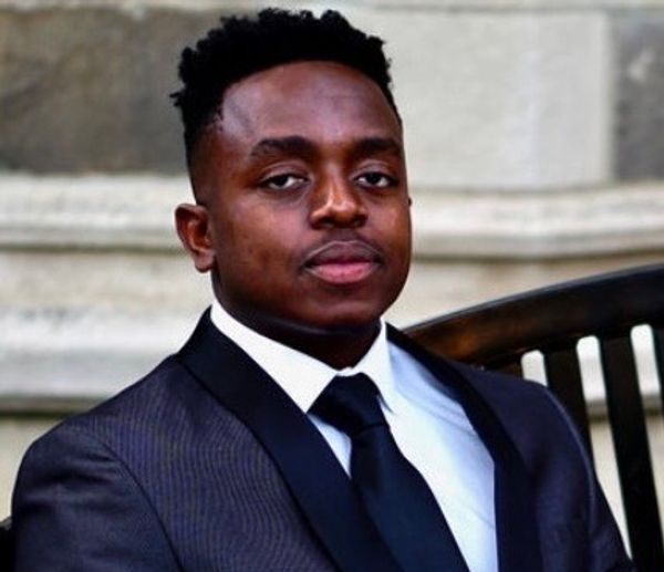 Moise Moket, Therapist