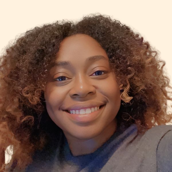 Khayla Smallwood, Therapist