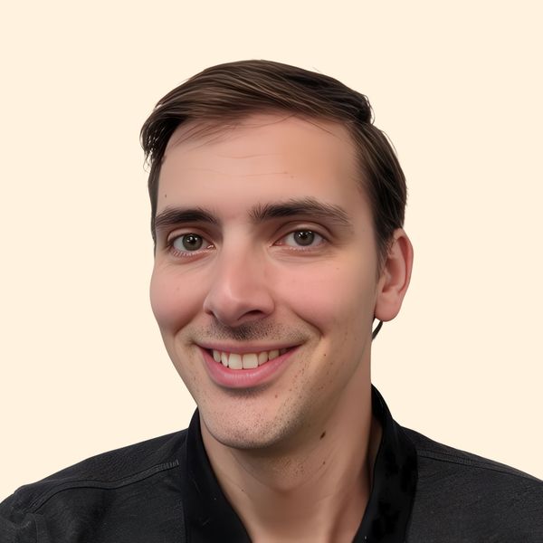 Brady Mertens, Therapist