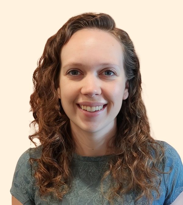 Jennifer Hammond, Therapist