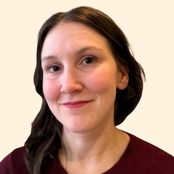 Jessica Bell, Therapist