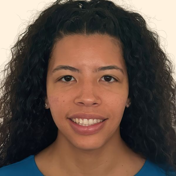 Alysha Feliciano, Therapist