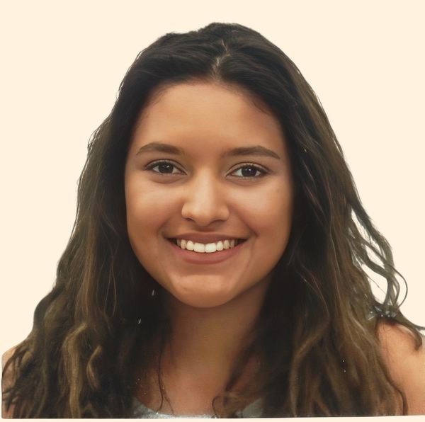 Nicole Perez Elias, Therapist