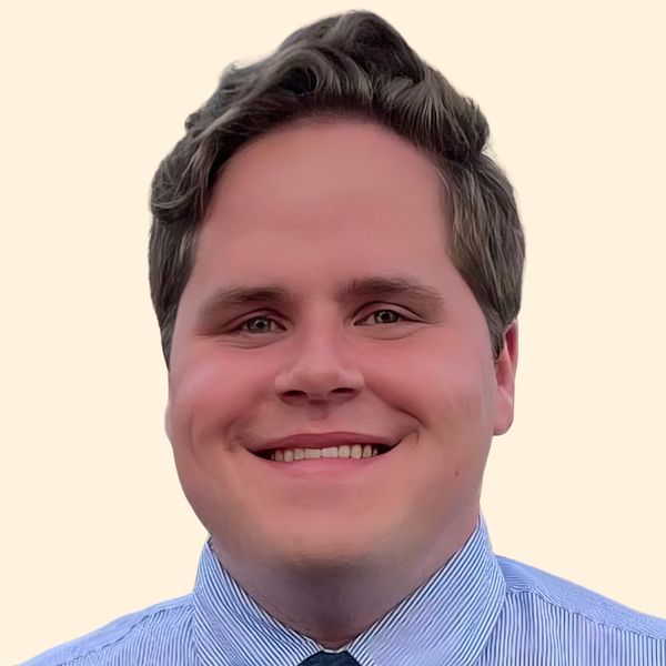 Connor Bunstine, Therapist