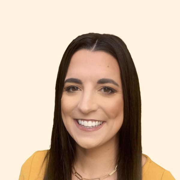 Leah Gregory, Therapist