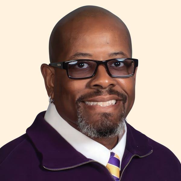 Gerald Bentley, Therapist