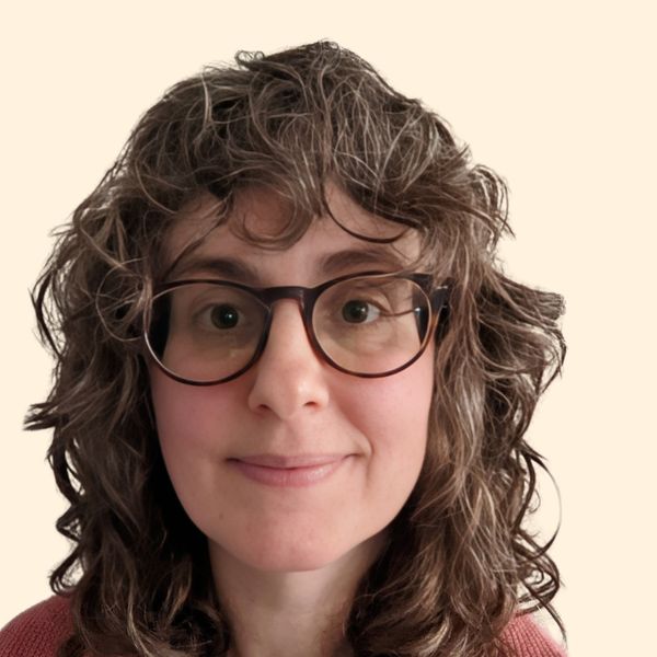 Sarah Burgess, Therapist