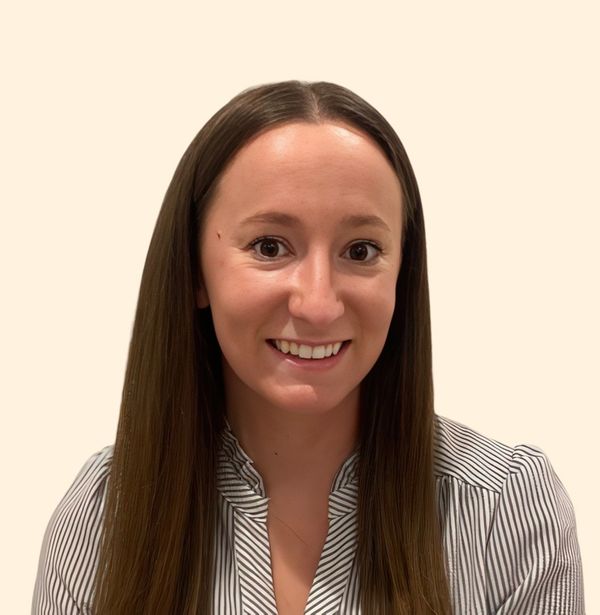 Lauren Thatcher, Therapist