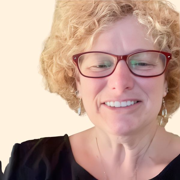Norma Faraone-Ledgard, Therapist