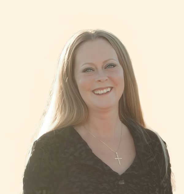 Brianna Harris, Therapist