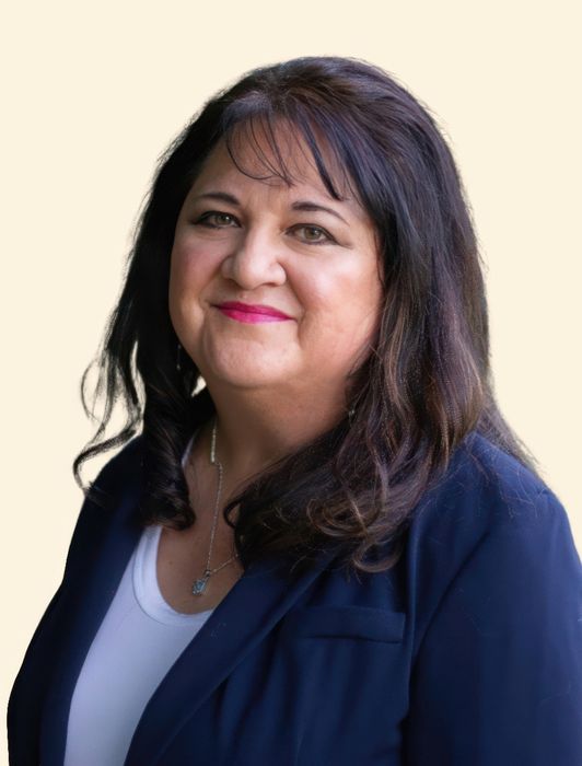 Gina Poisson, Therapist