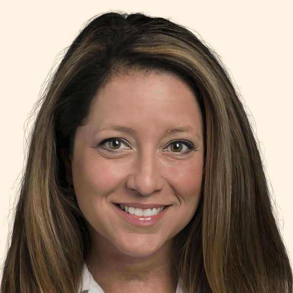 Jennifer Giesel, Therapist