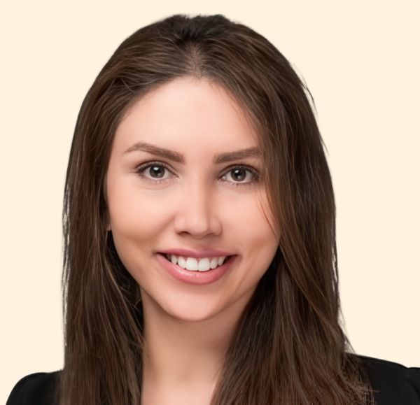 Negar Haghighi Mehmandari, Psychiatrist