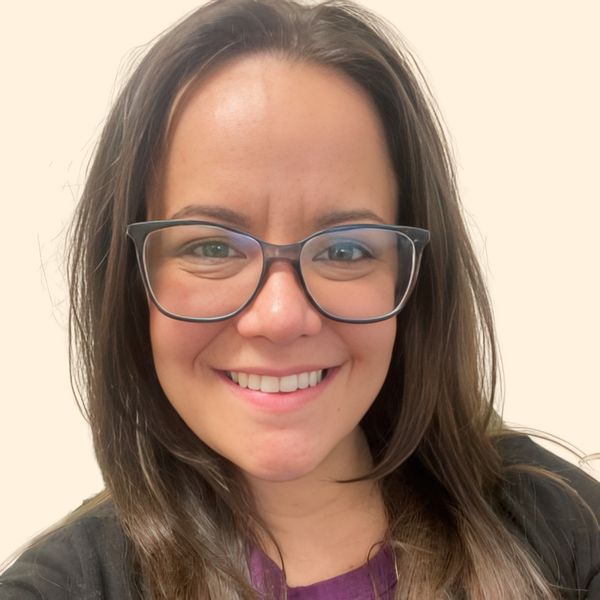 Regina Kreppel, Therapist