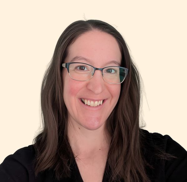Melissa Castrovillo, Therapist