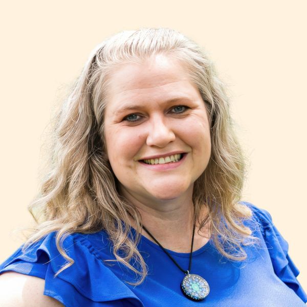 Jen Kilroy, Therapist