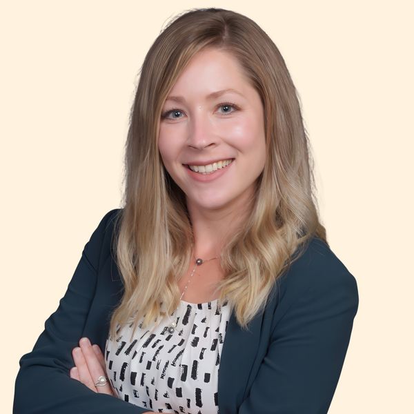 Julia Rettig, Therapist