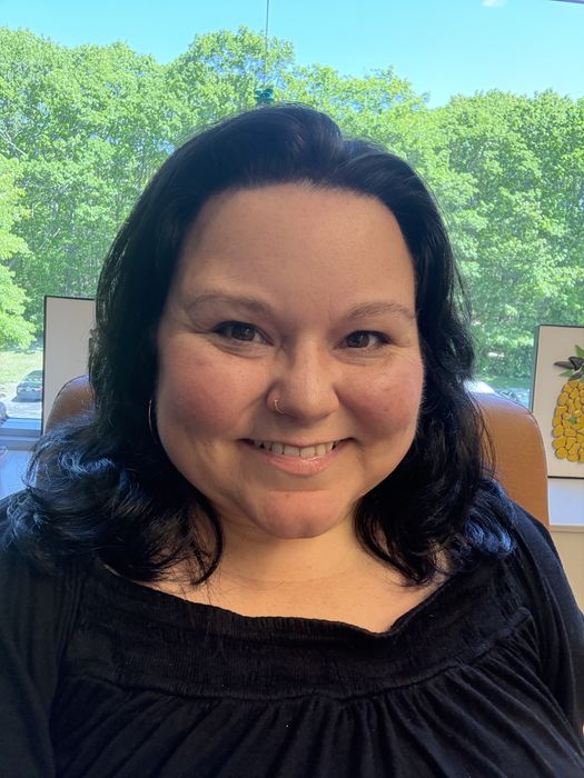 Stephanie Thompson, Therapist