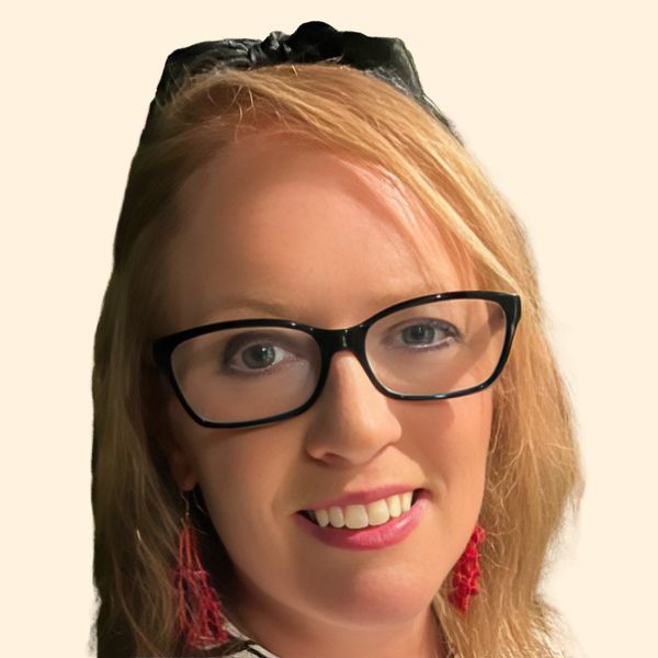 Kelly Michelle Silver, Therapist