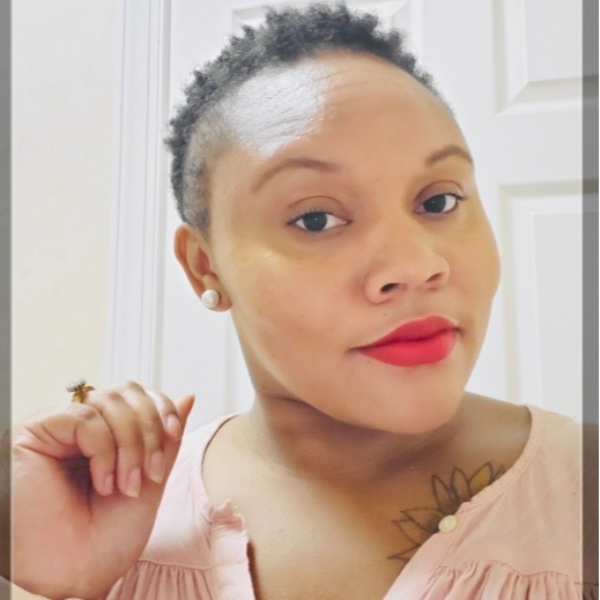 Nicole Mallory, Therapist