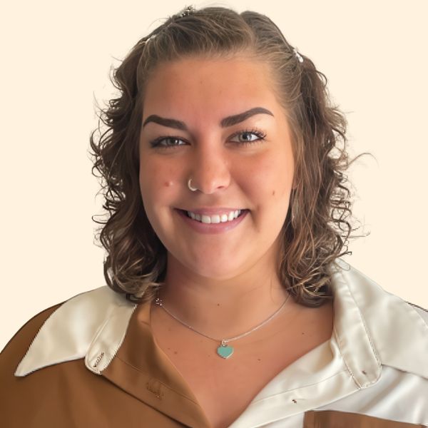 Niki Gillette, Therapist