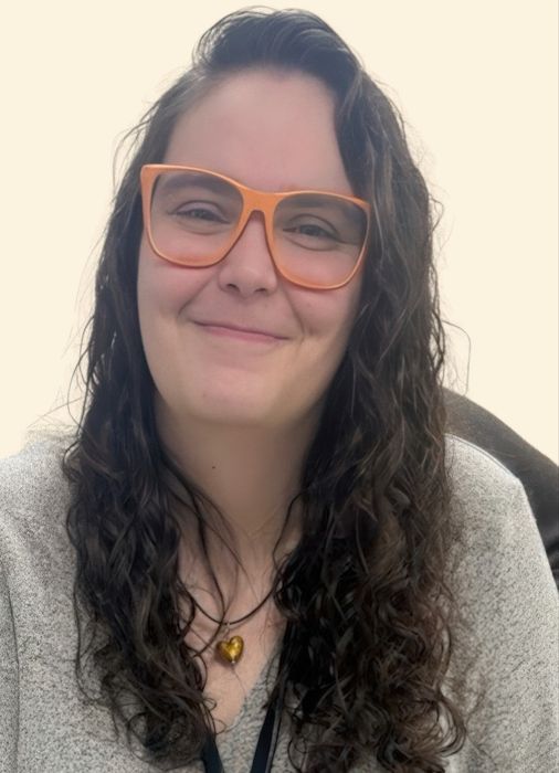 Sarah Casey, Therapist