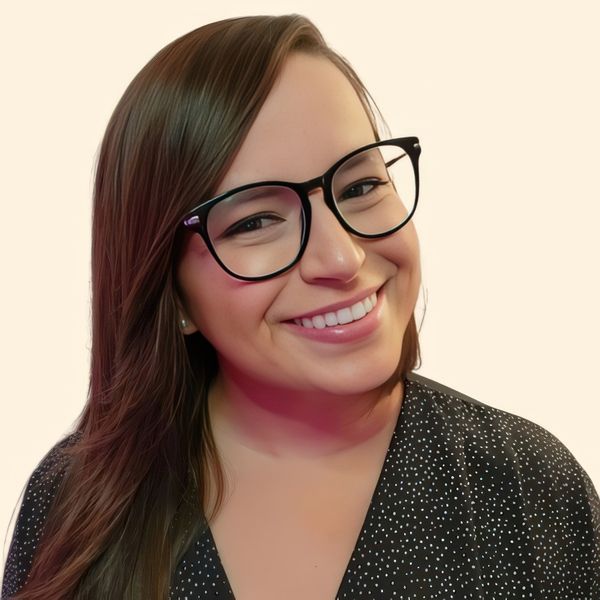 Tara Wallace, Therapist