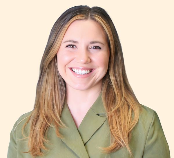 Melissa Teasdale, Therapist
