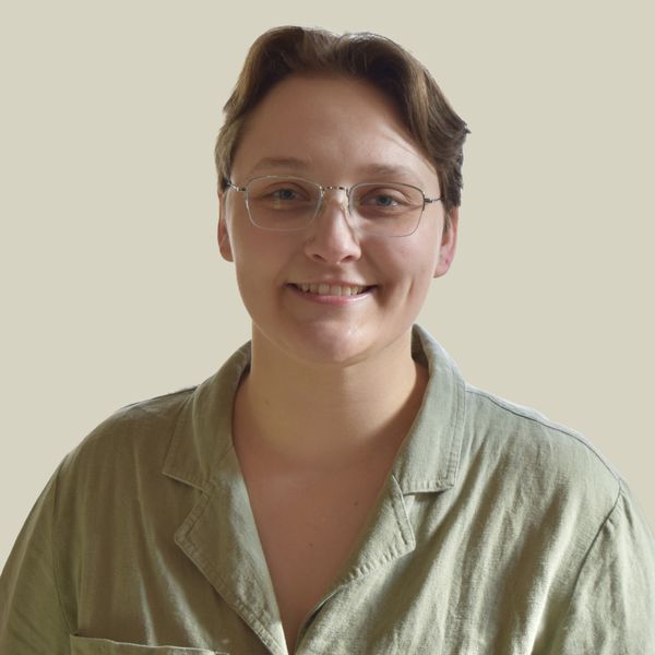 Erica Schad, Therapist
