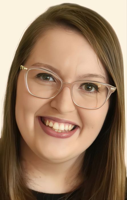 Taylor Crouse, Therapist