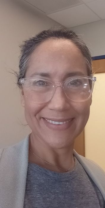 Pilar Reyna, Therapist