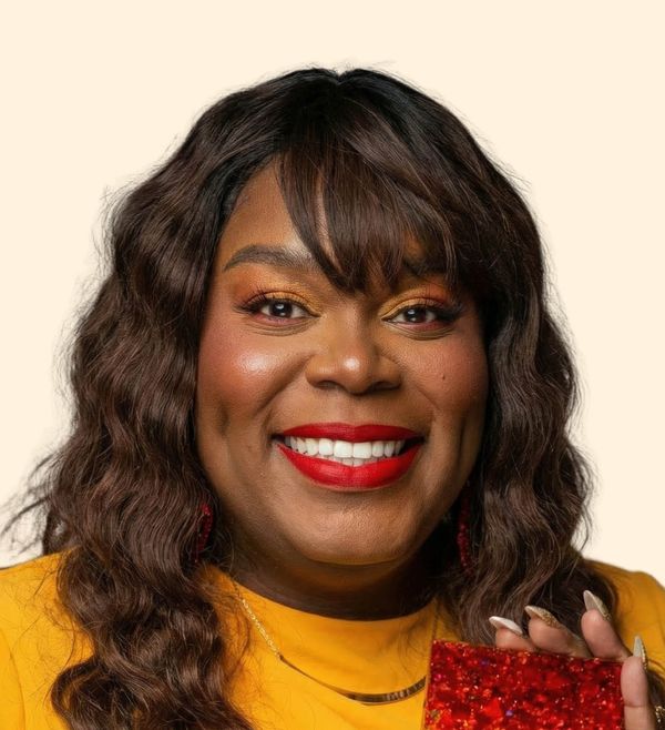 Dee Perkins, Therapist