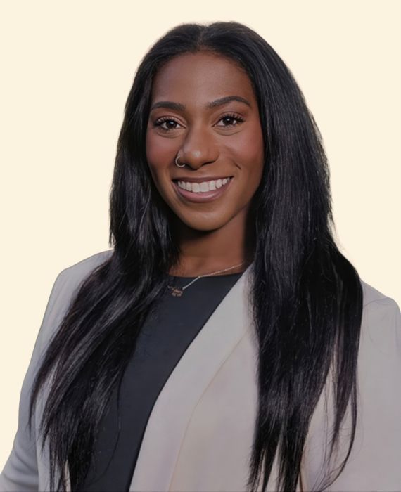 Brianna Sneed, Therapist
