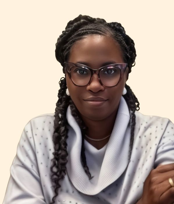 Simi Olushola, Nurse Practitioner