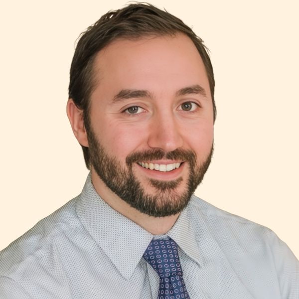 Alex Fleche, Therapist