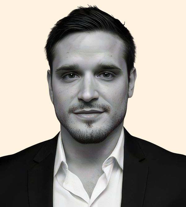 Roberto Guerra Bolado, Therapist