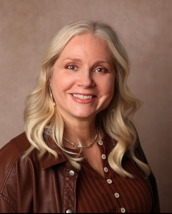 Jeanine Hoffman, Therapist