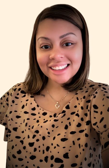 Stacie Hopkins, Therapist