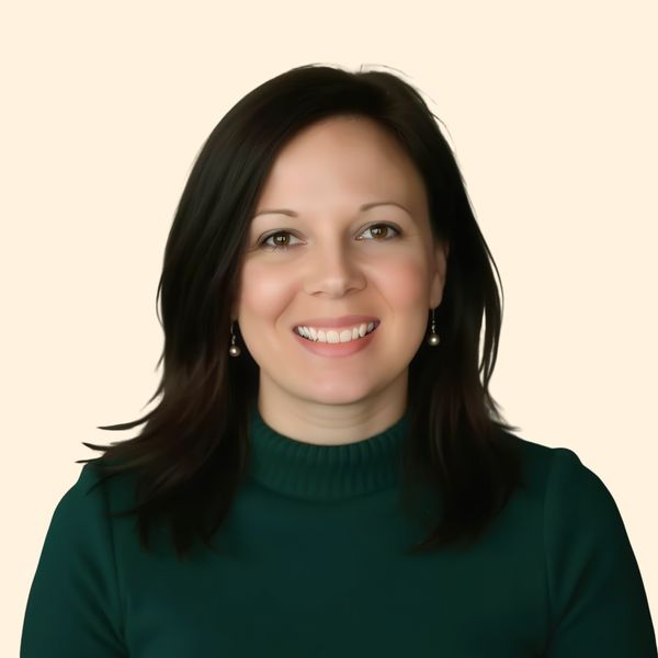Carol Ramos, Therapist