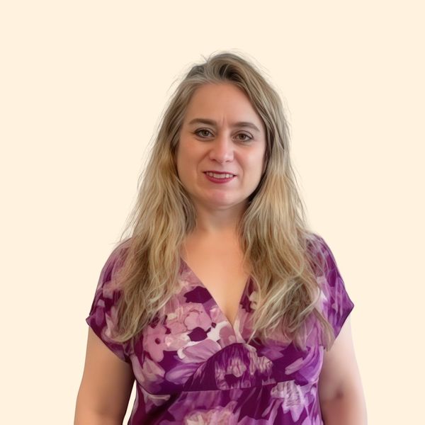 Elena Monti, Therapist