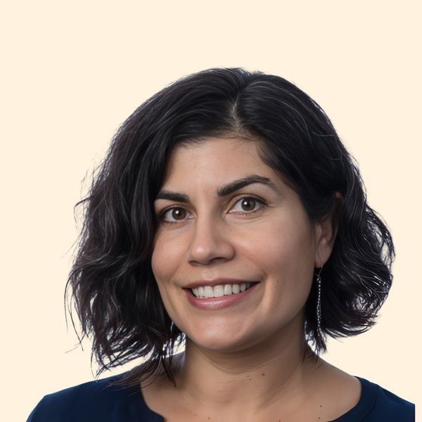 Lucia Gonzales, Therapist