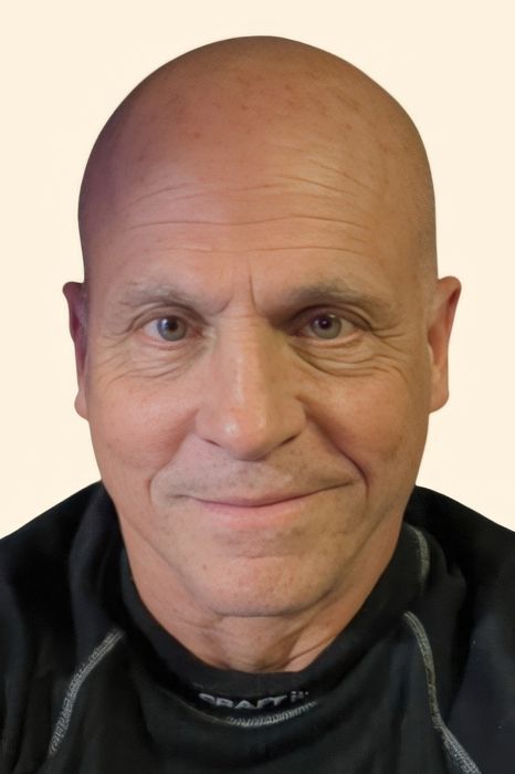 John De Vivo, Therapist
