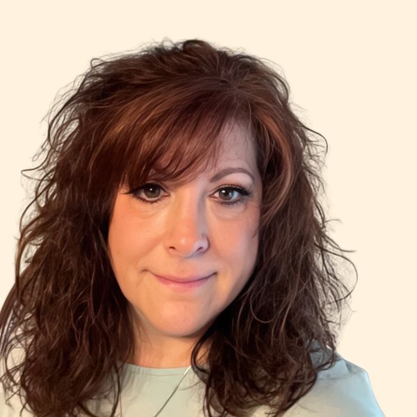Laurie Adams, Therapist