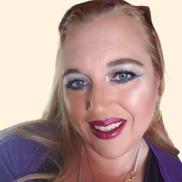 Monique Hopkins, Therapist