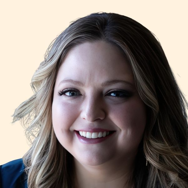 Julie DeCoste, Therapist