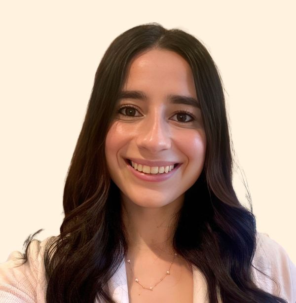 Laura Barclay, Therapist