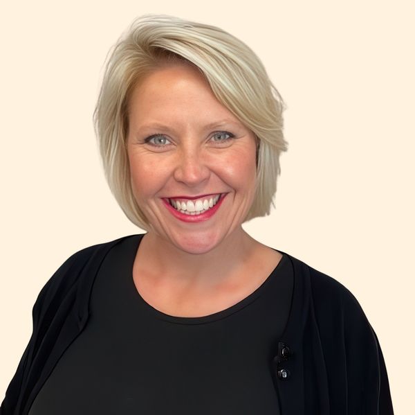 Tiffany Michalak, Therapist