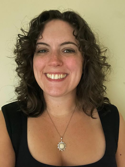 Hailey Kline, Therapist