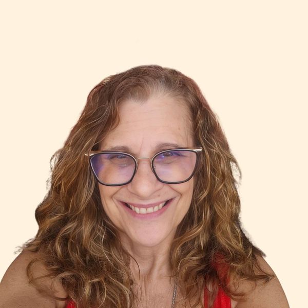 Vicki Finesilver-Quinn, Therapist